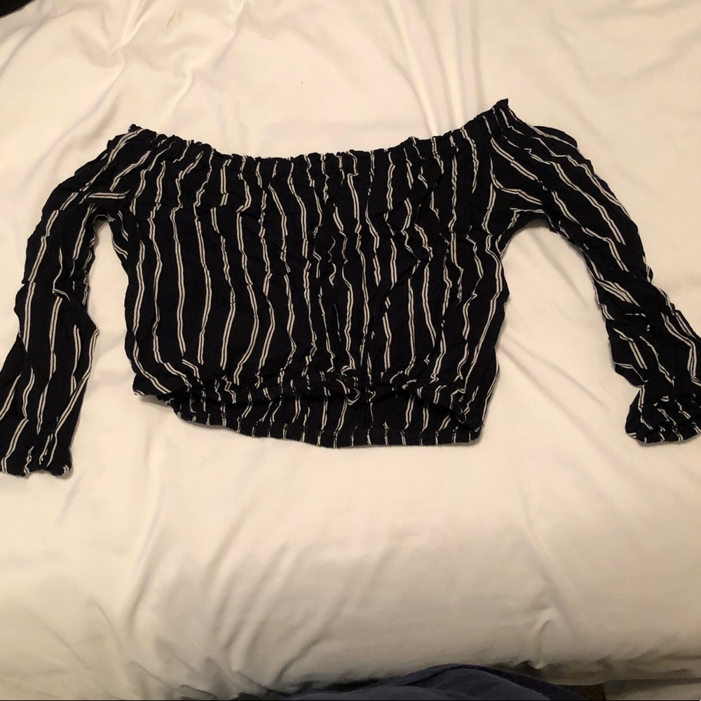 Brandy Melville off the shoulder crop top
